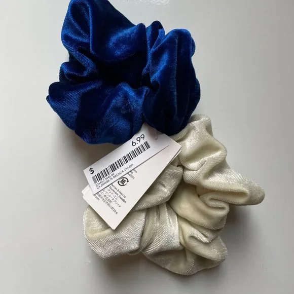 H&M scrunchies bundle - Picture 3 of 4
